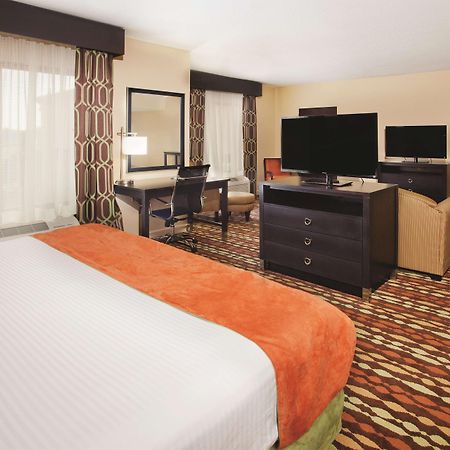 La Quinta By Wyndham Florence Buitenkant foto